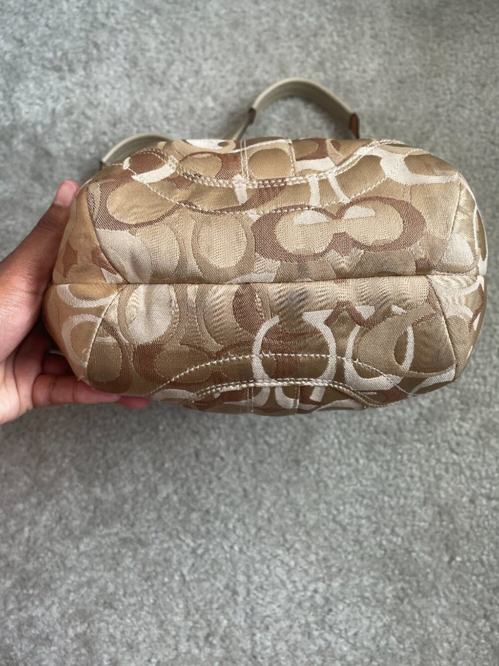 Vintage Coach Y2K Tan/Silver Optic Signature Canvas Tote Shoulder Bag 0498 💿 - Picture 5 of 16